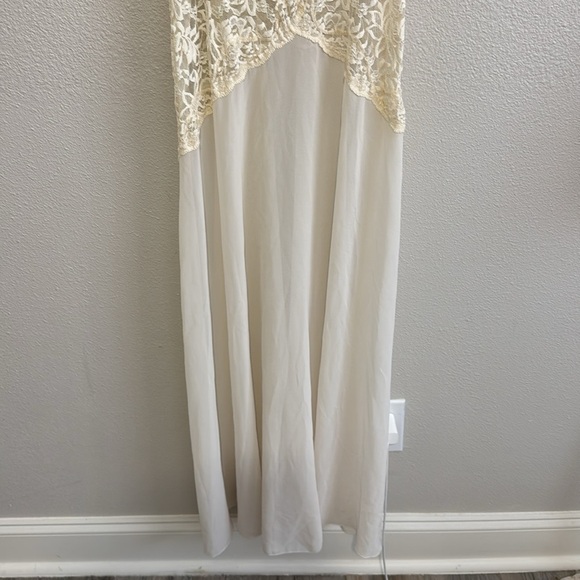 Victoria’s Secret Vintage Nightgown Lace Slip with Bows - Picture 4 of 8